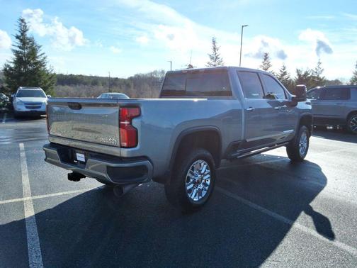 2025 Chevrolet Silverado 3500 High Country