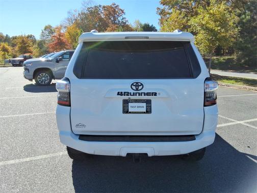 2018 Toyota 4Runner SR5