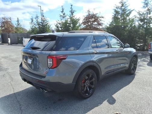 2024 Ford Explorer ST