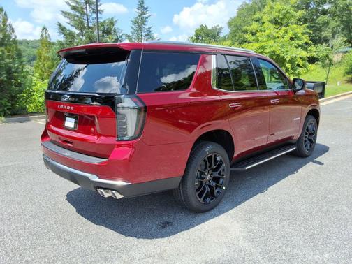 Radiant Red Tintcoat 2026 Chevrolet Tahoe 4WD High Country