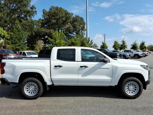 2025 Chevrolet Colorado WT
