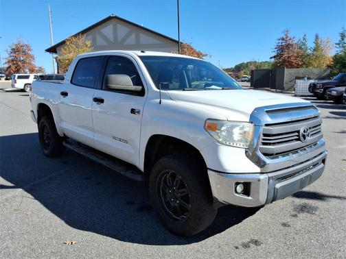2014 Toyota Tundra SR5