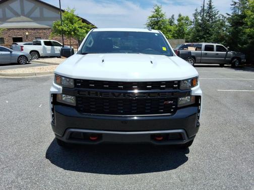Summit White 2021 Chevrolet Silverado 1500 Custom Trail Boss