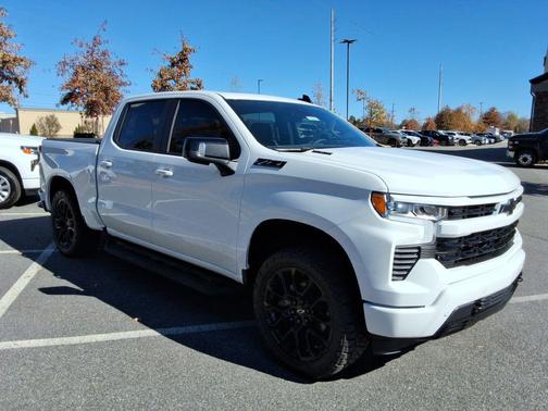 Summit White 2026 Chevrolet Silverado 1500 RST