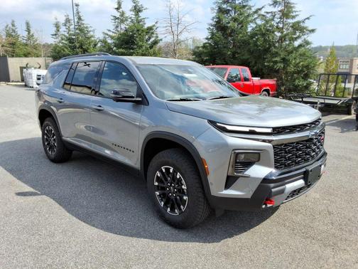 Sterling Gray Metallic 2026 Chevrolet Traverse Z71