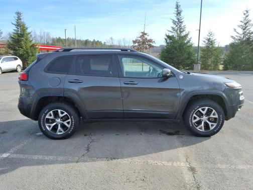 2017 Jeep Cherokee Trailhawk
