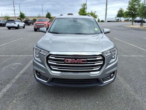 Sterling Metallic 2024 GMC Terrain SLT