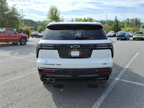 2024 Chevrolet Traverse RS