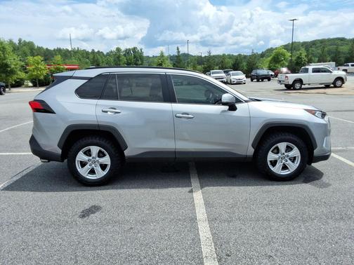 Silver Sky Metallic 2020 Toyota RAV4 XLE