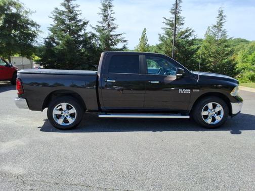 Luxury Brown Pearlcoat 2016 RAM 1500 Big Horn