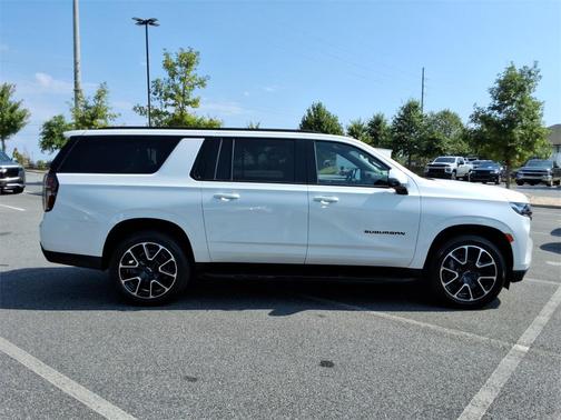 2022 Chevrolet Suburban RST