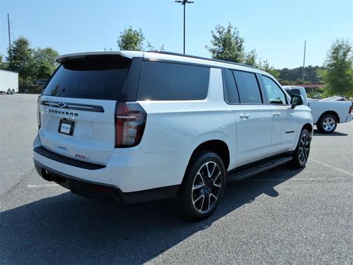 2022 Chevrolet Suburban RST