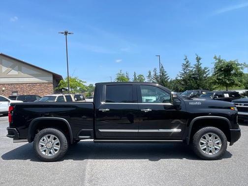 2025 Chevrolet Silverado 3500 High Country
