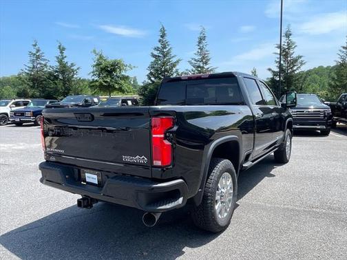 2025 Chevrolet Silverado 3500 High Country