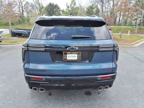 Lakeshore Blue Metallic 2026 Chevrolet Traverse RS