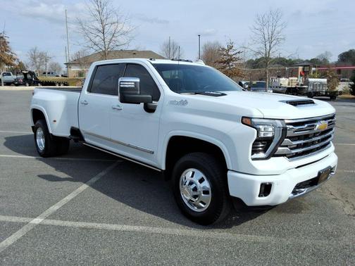 2024 Chevrolet Silverado 3500 High Country