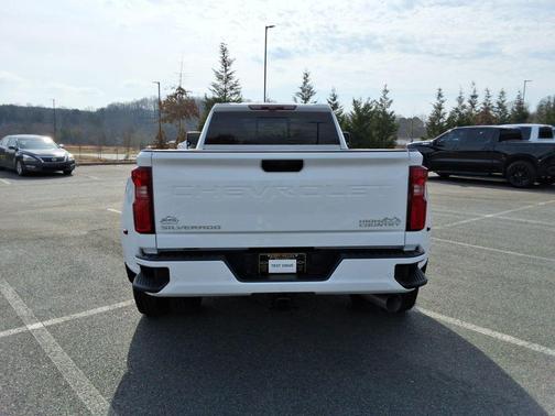 2024 Chevrolet Silverado 3500 High Country