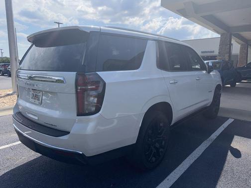 Iridescent Pearl Tricoat 2024 Chevrolet Tahoe Premier