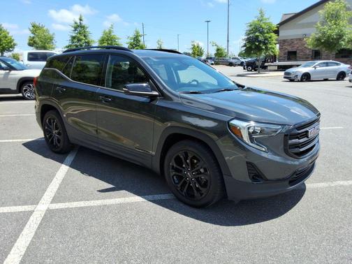 Graphite Gray Metallic 2020 GMC Terrain SLT