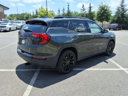 Graphite Gray Metallic 2020 GMC Terrain SLT