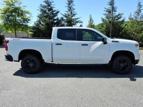 Summit White 2026 Chevrolet Silverado 1500 LT Trail Boss