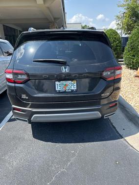 2023 Honda Pilot Elite