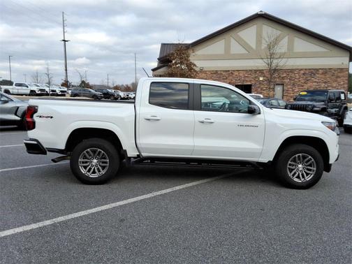 2023 Chevrolet Colorado LT
