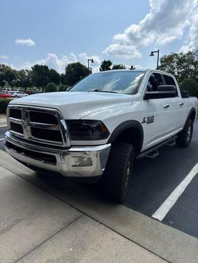 Bright White Clearcoat 2018 RAM 2500 SLT Crew Cab 4x4 6'4' Box