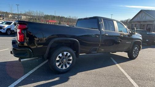 2025 Chevrolet Silverado 2500 Custom