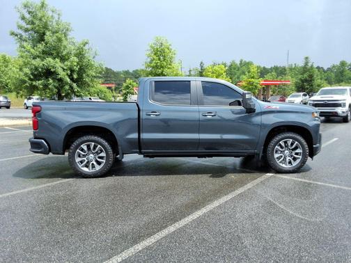 Shadow Gray Metallic 2021 Chevrolet Silverado 1500 RST