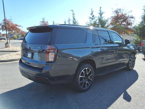 2021 Chevrolet Suburban RST