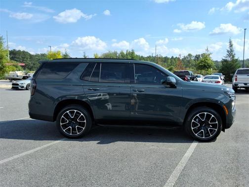 2025 Chevrolet Tahoe RST