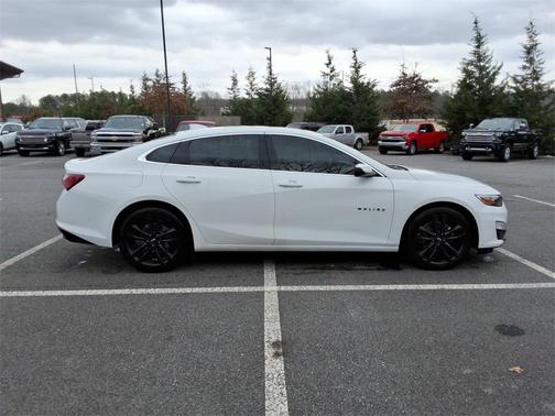 2022 Chevrolet Malibu LT
