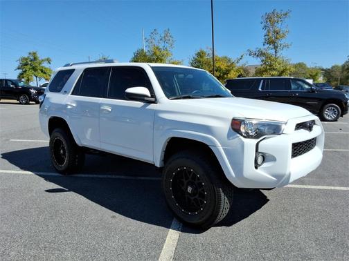 2018 Toyota 4Runner SR5