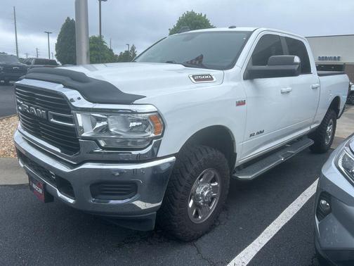 Bright White Clearcoat 2020 RAM 2500 Big Horn Crew Cab 4x4 6'4' Box