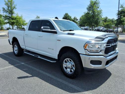 Bright White Clearcoat 2020 RAM 2500 Big Horn Crew Cab 4x4 6'4' Box