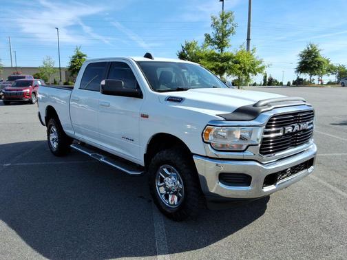 Bright White Clearcoat 2020 RAM 2500 Big Horn Crew Cab 4x4 6'4' Box