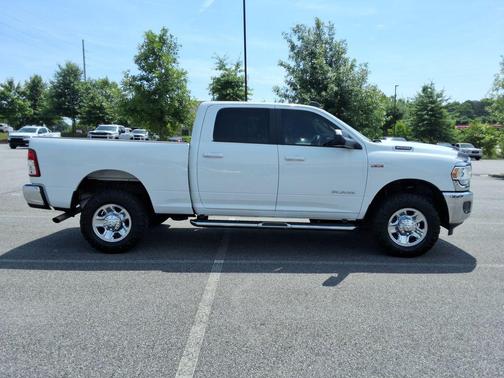 Bright White Clearcoat 2020 RAM 2500 Big Horn Crew Cab 4x4 6'4' Box