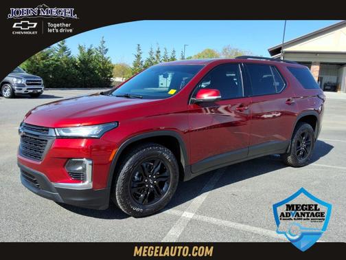 Radiant Red Tintcoat 2023 Chevrolet Traverse LT