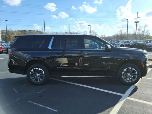 2026 Chevrolet Suburban LS