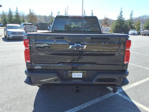 2025 Chevrolet Silverado 2500 High Country