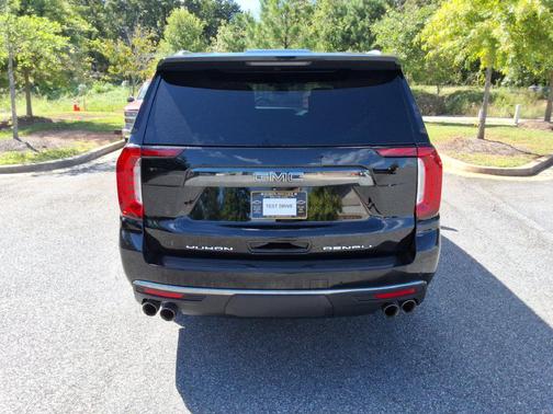 Onyx Black 2023 GMC Yukon XL Denali Ultimate