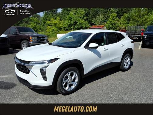 2025 Chevrolet Trax LS