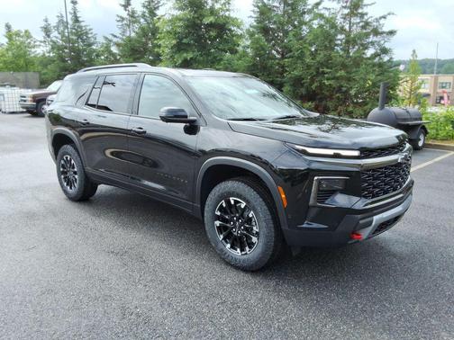 Mosaic Black Metallic 2026 Chevrolet Traverse AWD Z71