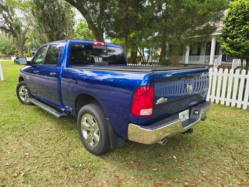 Blue Streak Pearlcoat 2016 RAM 1500 Big Horn