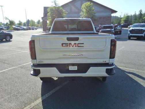 Summit White 2026 GMC Sierra 2500 AT4