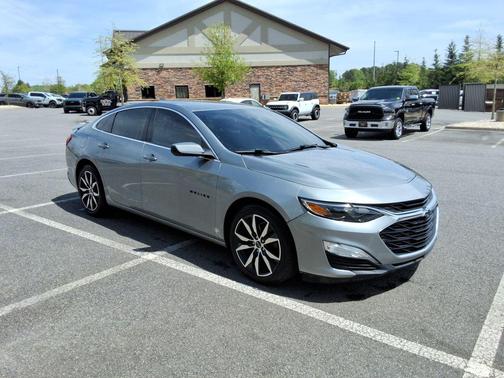 Sterling Gray Metallic 2023 Chevrolet Malibu RS