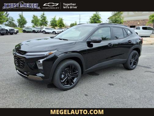 Mosaic Black Metallic 2026 Chevrolet Trax FWD ACTIV