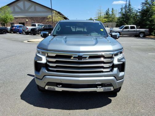 Sterling Gray Metallic 2025 Chevrolet Silverado 1500 High Country