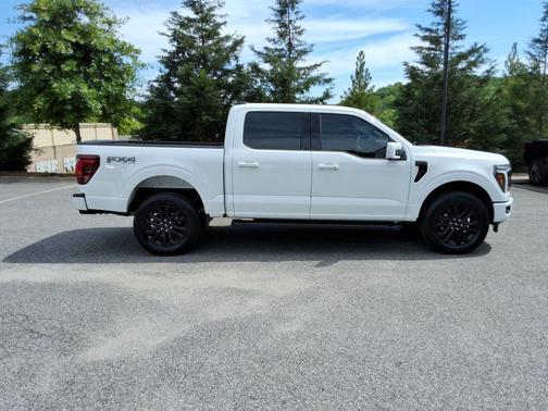 Oxford White 2025 Ford F-150 Lariat